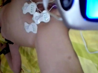 Electroplay with a Kinky Mature MILF